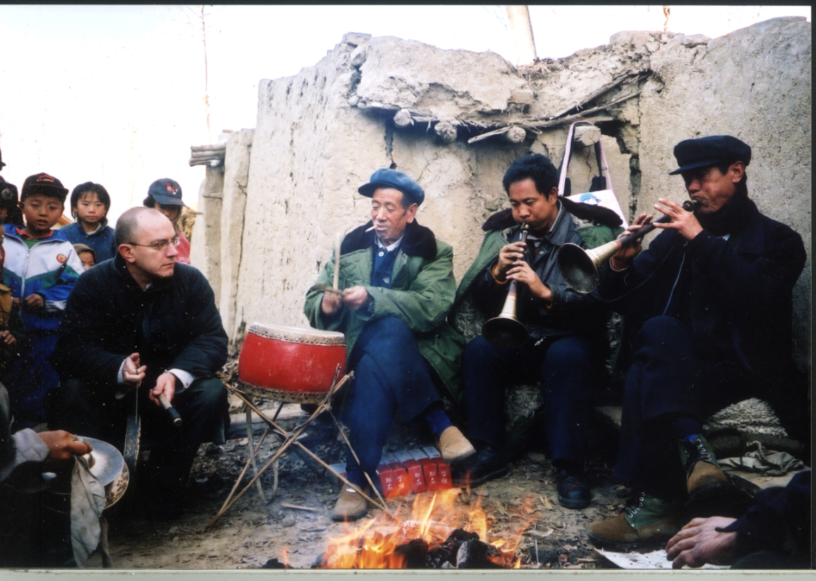 Learning with the Hua band, 2001